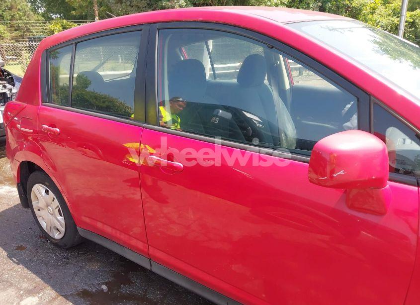 Photo 13 of 2010 Nissan Versa 1.8S (VIN 3N1BC1CP3AL406764)