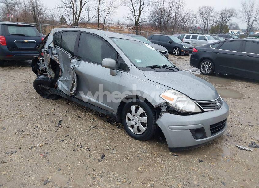 2010 Nissan Versa 1.8S (VIN 3N1BC1CP3AL419210) main photo