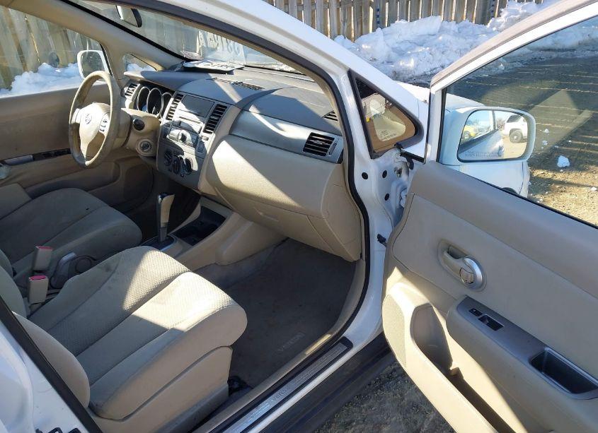 Photo 5 of 2010 Nissan Versa 1.8S (VIN 3N1BC1CP3AL448027)