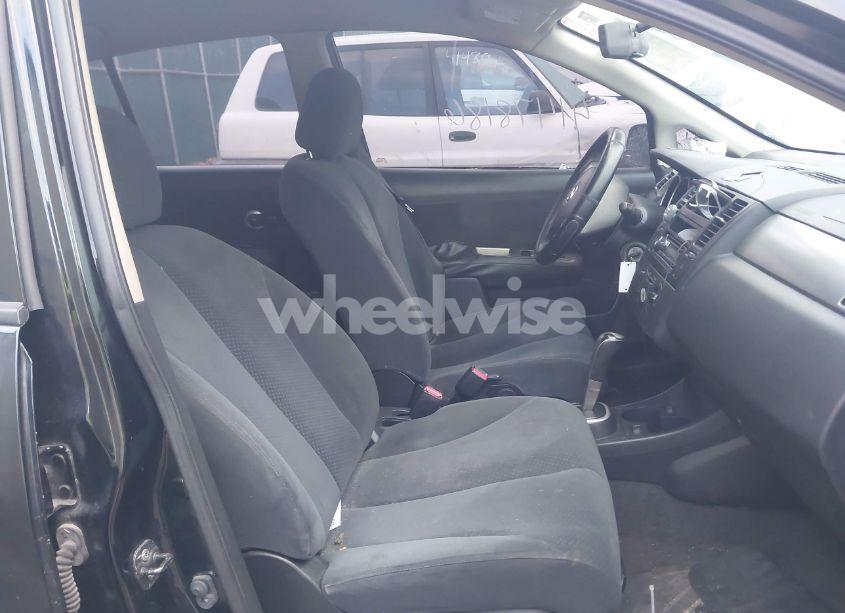 Photo 5 of 2011 Nissan Versa 1.8S (VIN 3N1BC1CP3BL388221)