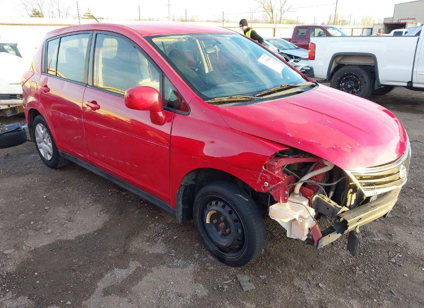 2011 Nissan Versa 1.8S (VIN 3N1BC1CP3BL471809) main photo
