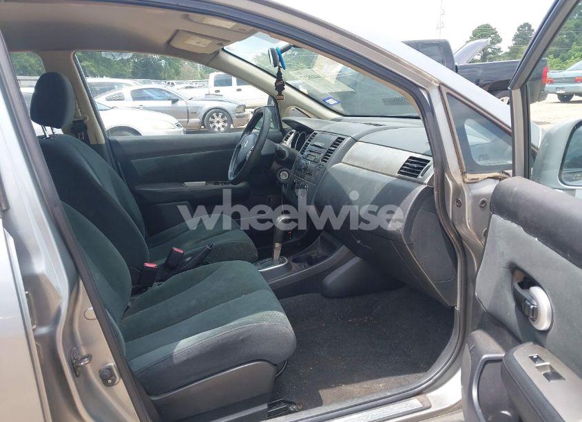 Photo 5 of 2011 Nissan Versa 1.8S (VIN 3N1BC1CP3BL497925)