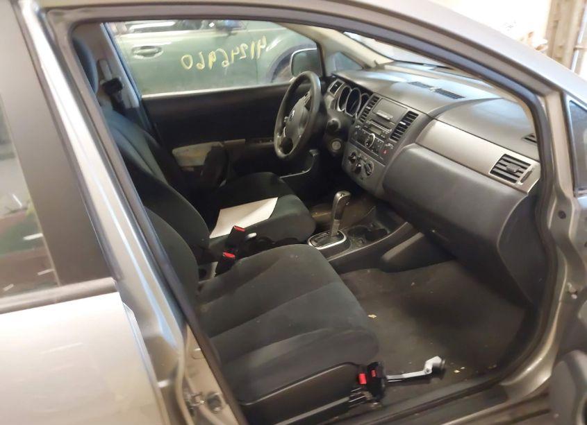 Photo 5 of 2010 Nissan Versa 1.8S (VIN 3N1BC1CP4AL369725)