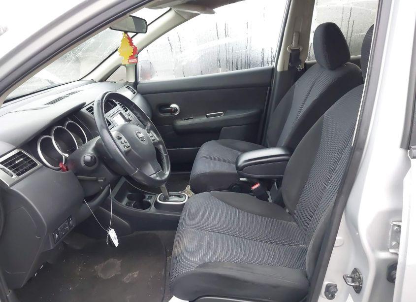 Photo 5 of 2010 Nissan Versa 1.8SL (VIN 3N1BC1CP4AL414047)