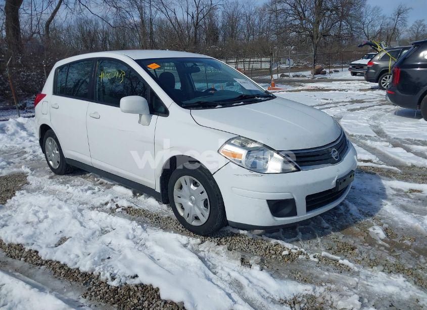 2010 Nissan Versa 1.8S (VIN 3N1BC1CP4AL432399) main photo