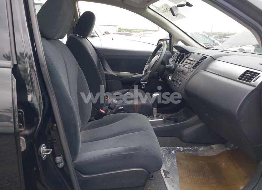 Photo 5 of 2011 Nissan Versa 1.8S (VIN 3N1BC1CP4BL369385)