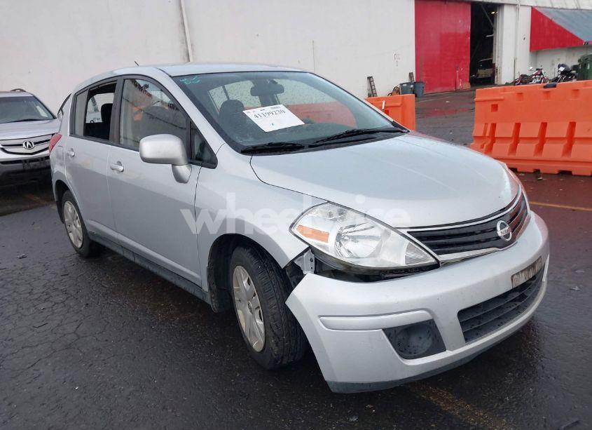 2011 Nissan Versa 1.8S (VIN 3N1BC1CP4BL371590) main photo