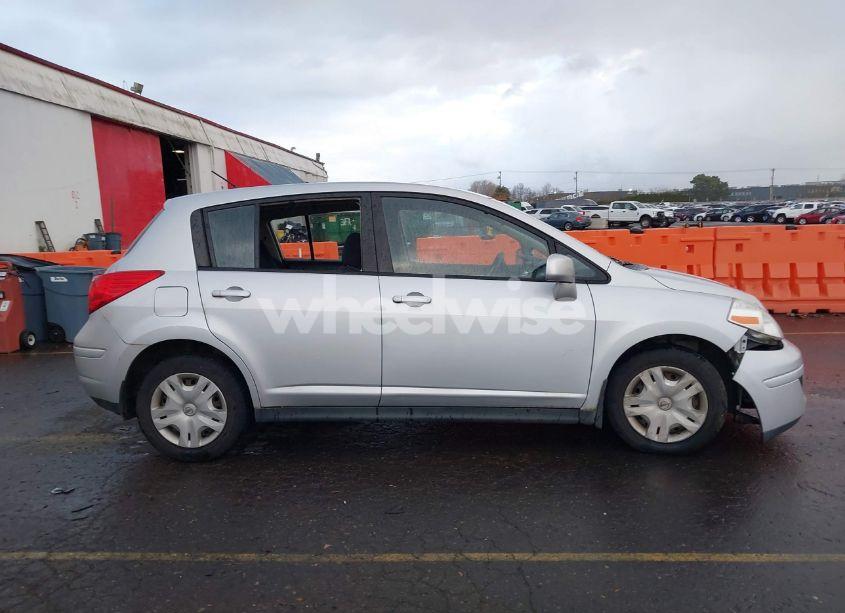 Photo 13 of 2011 Nissan Versa 1.8S (VIN 3N1BC1CP4BL371590)