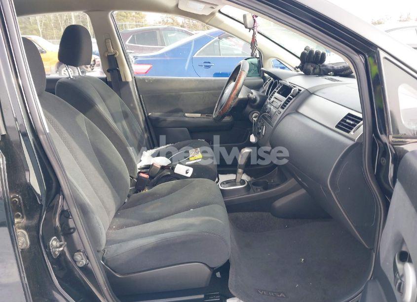 Photo 5 of 2011 Nissan Versa 1.8S (VIN 3N1BC1CP4BL426426)