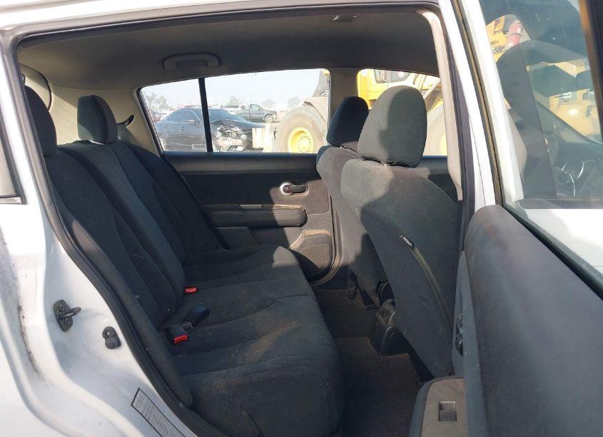 Photo 8 of 2011 Nissan Versa 1.8S (VIN 3N1BC1CP4BL448622)