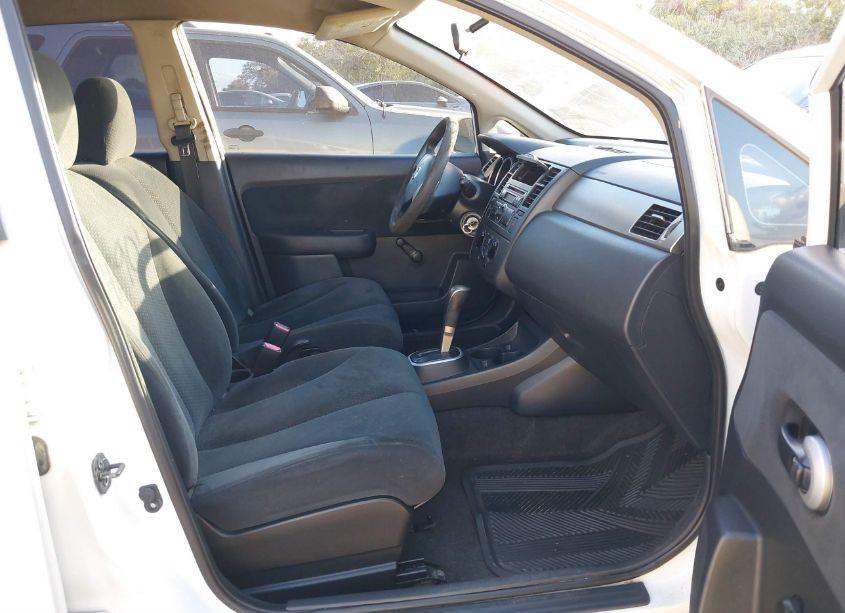 Photo 5 of 2011 Nissan Versa 1.8S (VIN 3N1BC1CP4BL452041)