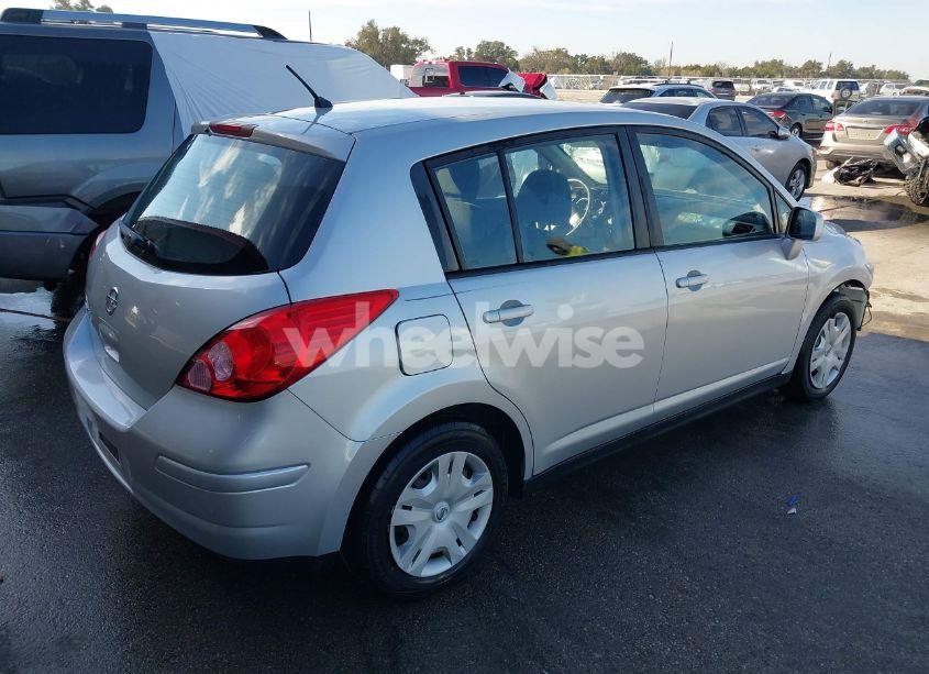 Photo 4 of 2011 Nissan Versa 1.8S (VIN 3N1BC1CP4BL497139)