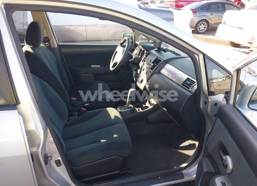 Photo 5 of 2011 Nissan Versa 1.8S (VIN 3N1BC1CP4BL497139)