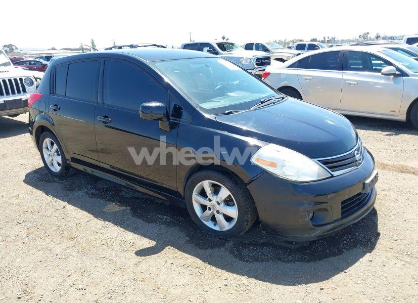 2011 Nissan Versa 1.8SL (VIN 3N1BC1CP4BL506762) main photo