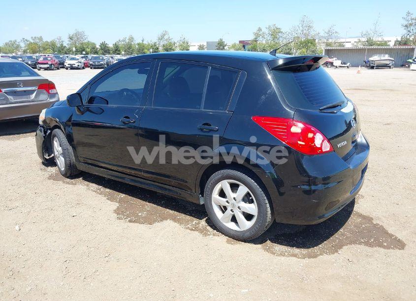 Photo 3 of 2011 Nissan Versa 1.8SL (VIN 3N1BC1CP4BL506762)