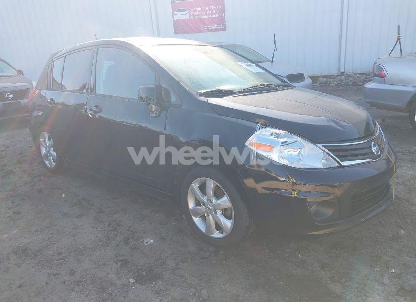 2010 Nissan Versa 1.8SL (VIN 3N1BC1CP5AL379616) main photo