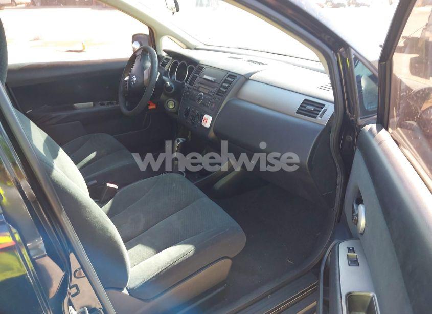 Photo 5 of 2011 Nissan Versa 1.8S (VIN 3N1BC1CP5BL377723)