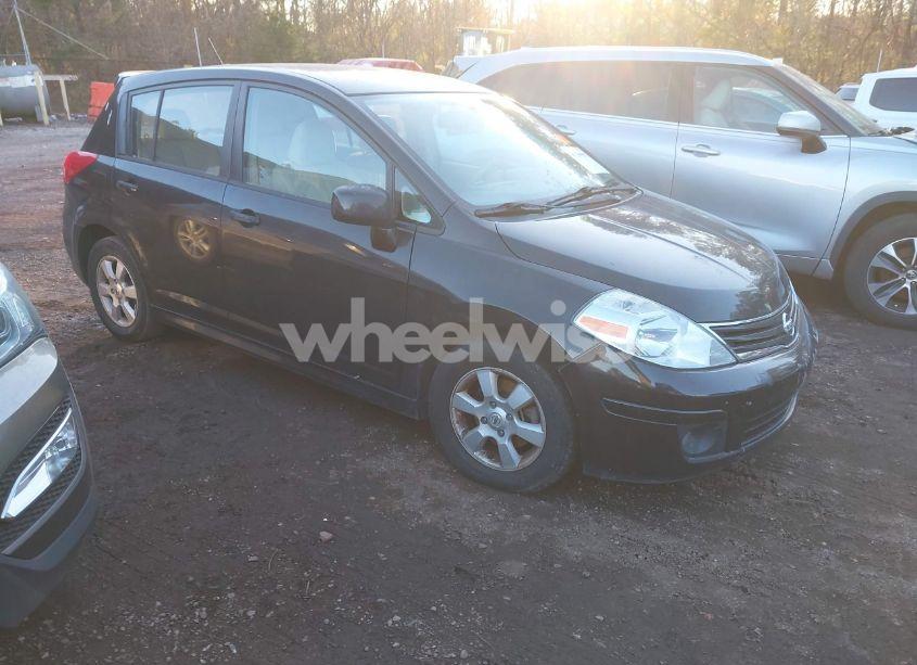 2011 Nissan Versa 1.8SL (VIN 3N1BC1CP5BL385675) main photo