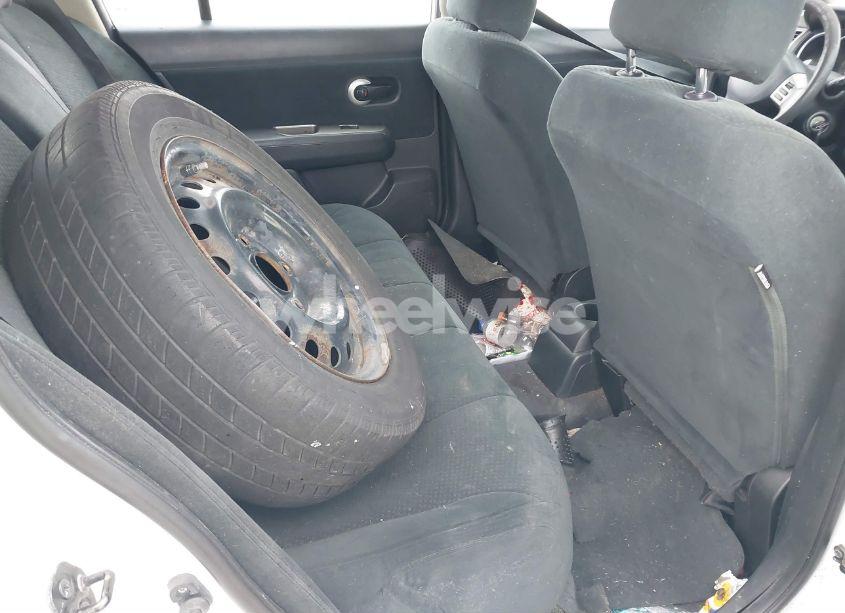 Photo 8 of 2011 Nissan Versa 1.8S (VIN 3N1BC1CP5BL397602)