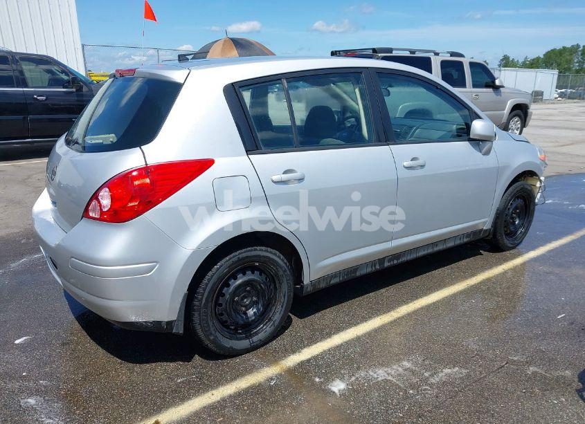 Photo 4 of 2011 Nissan Versa 1.8S (VIN 3N1BC1CP5BL425494)