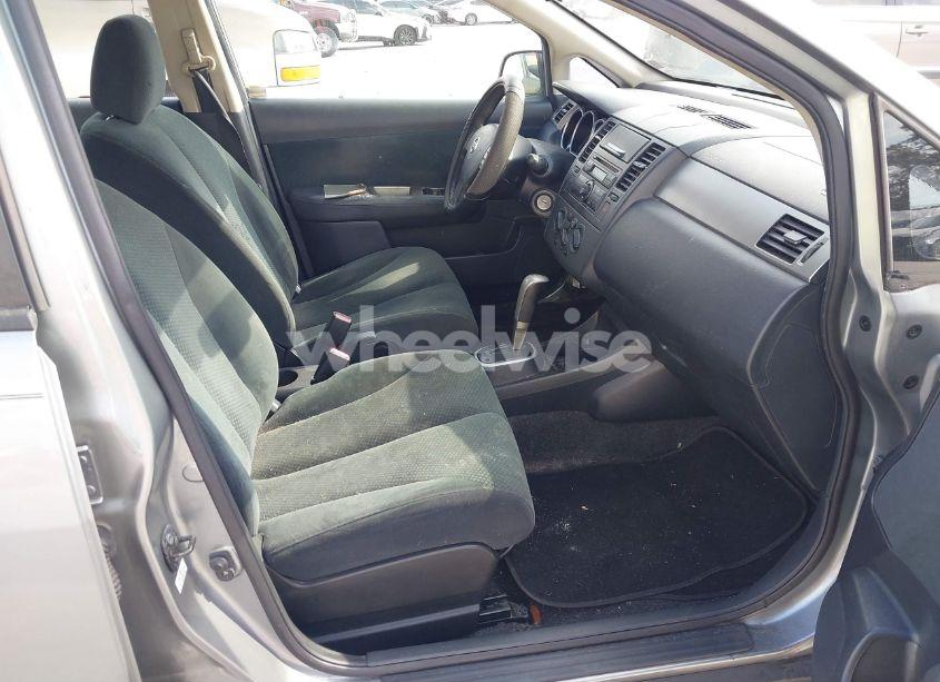 Photo 5 of 2011 Nissan Versa 1.8S (VIN 3N1BC1CP5BL509203)