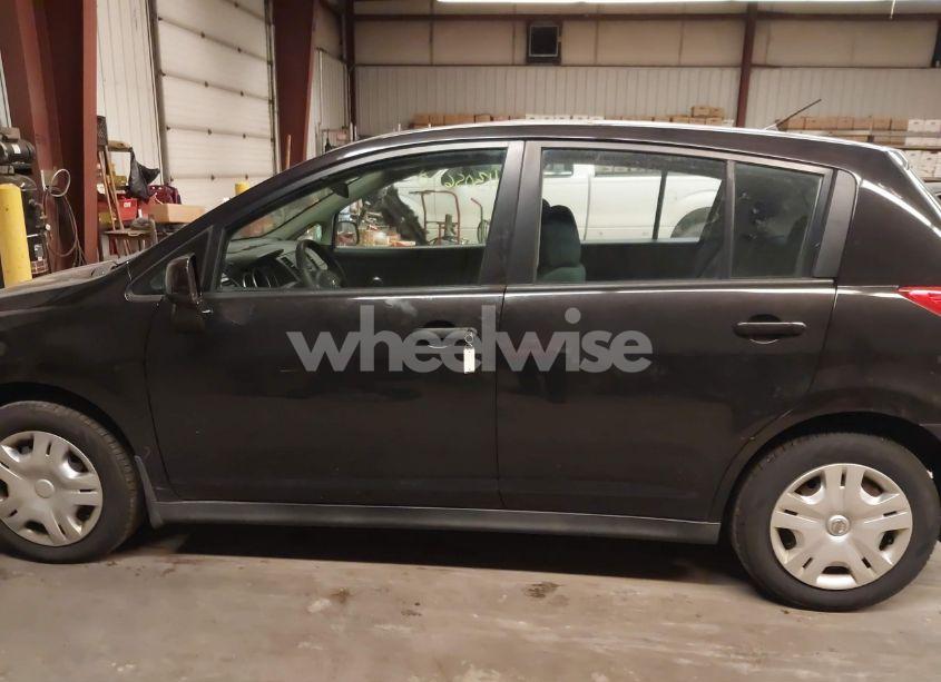 Photo 14 of 2010 Nissan Versa 1.8S (VIN 3N1BC1CP6AL377096)