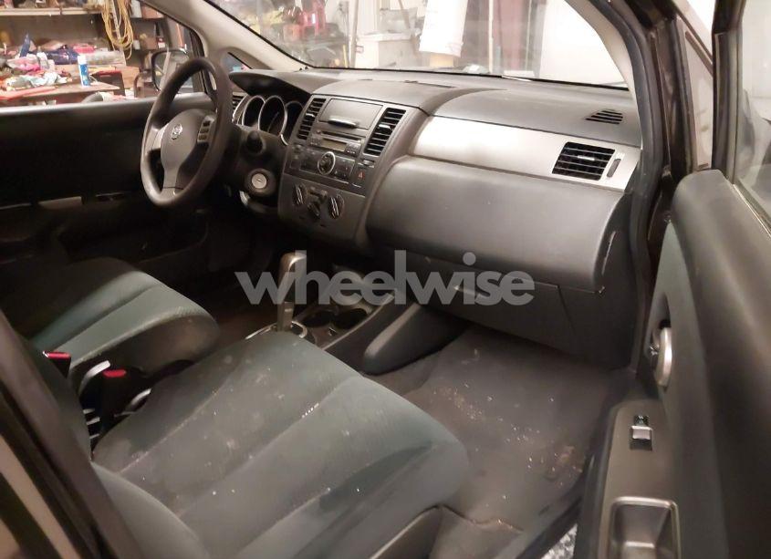 Photo 5 of 2010 Nissan Versa 1.8S (VIN 3N1BC1CP6AL377096)