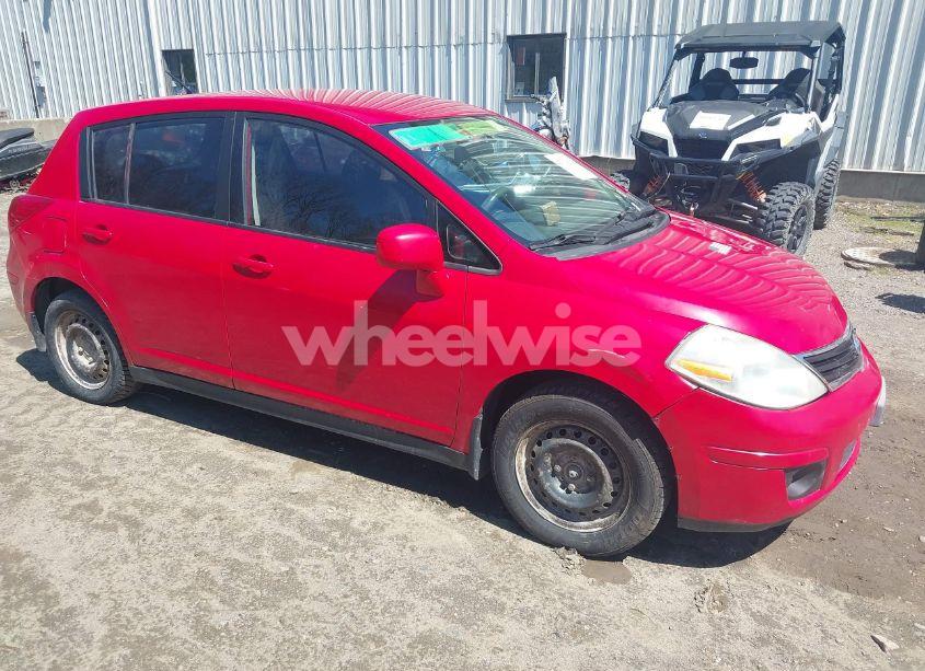 2010 Nissan Versa 1.8S (VIN 3N1BC1CP6AL417340) main photo