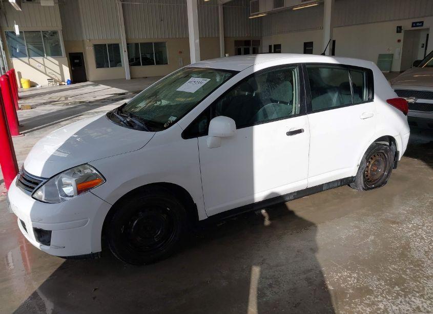 Photo 2 of 2010 Nissan Versa 1.8S (VIN 3N1BC1CP6AL431111)