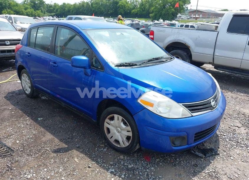 2010 Nissan Versa 1.8S (VIN 3N1BC1CP6AL465808) main photo