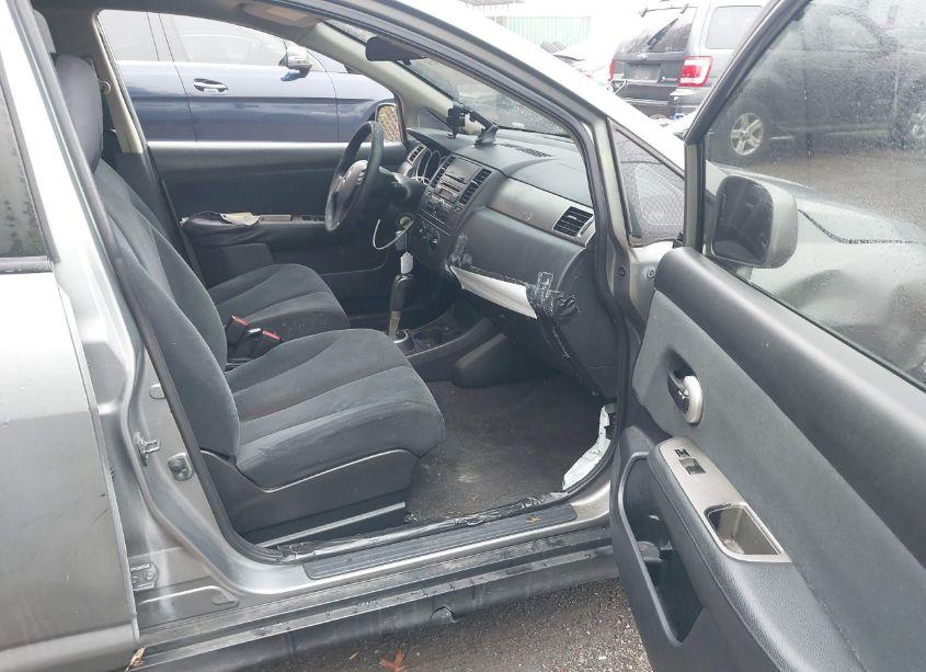 Photo 5 of 2011 Nissan Versa 1.8S (VIN 3N1BC1CP6BL395647)