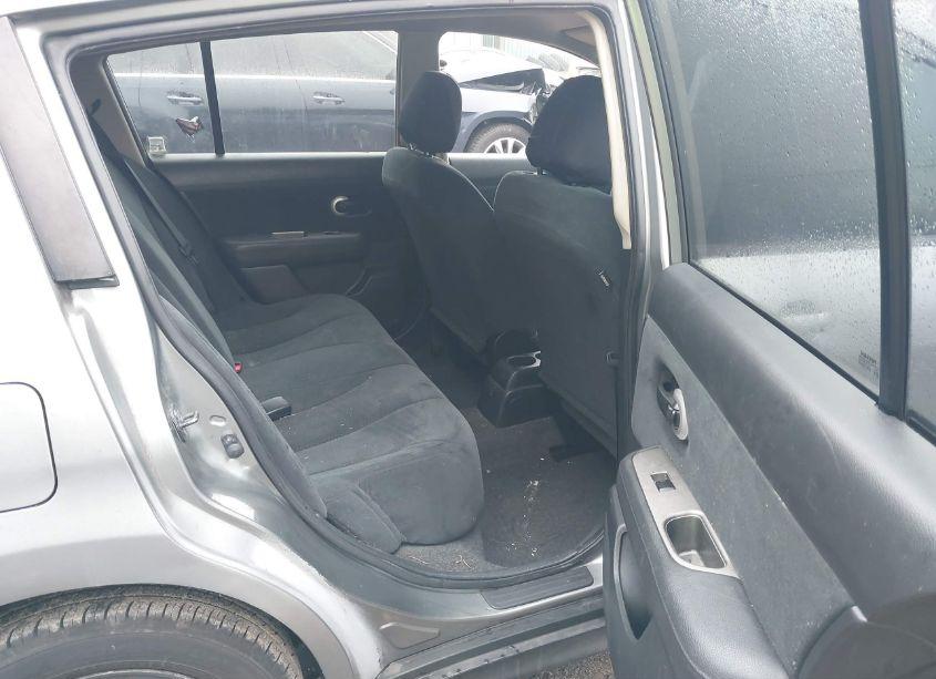 Photo 8 of 2011 Nissan Versa 1.8S (VIN 3N1BC1CP6BL395647)