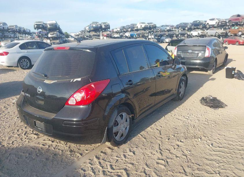 Photo 4 of 2011 Nissan Versa 1.8S (VIN 3N1BC1CP6BL403813)