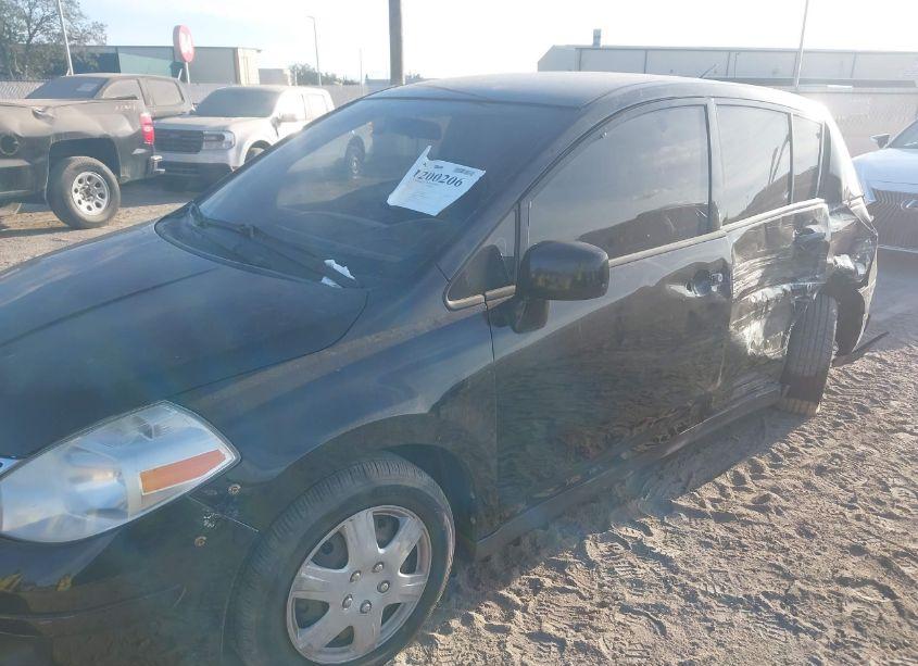 Photo 6 of 2011 Nissan Versa 1.8S (VIN 3N1BC1CP6BL403813)