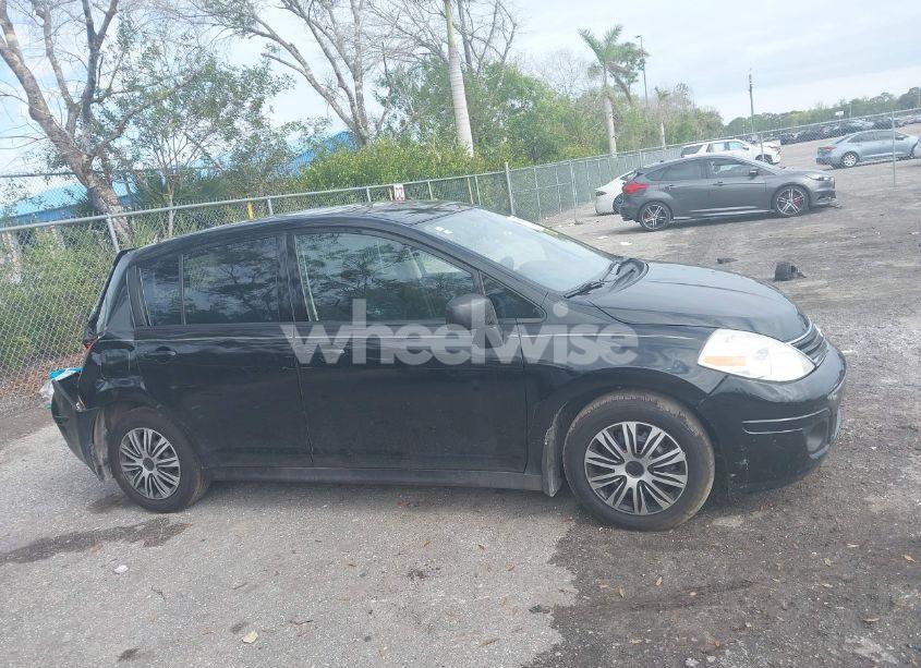 Photo 13 of 2011 Nissan Versa 1.8S (VIN 3N1BC1CP6BL478799)