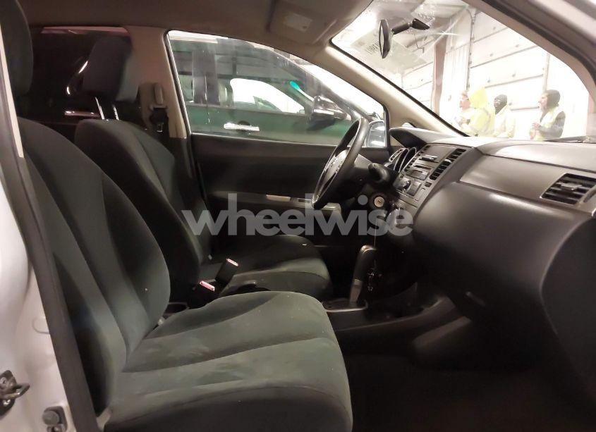 Photo 5 of 2011 Nissan Versa 1.8S (VIN 3N1BC1CP6BL491231)