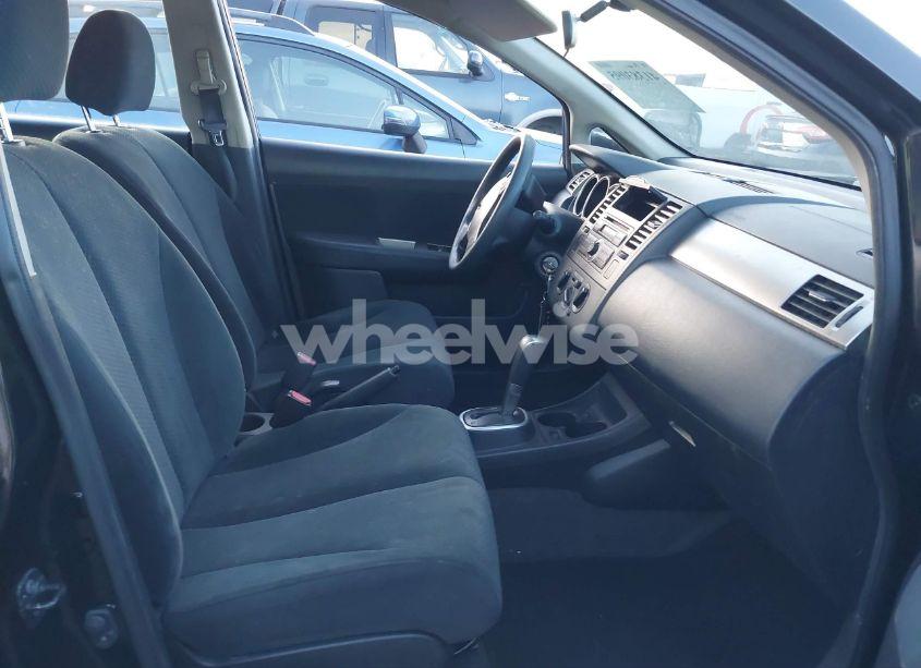 Photo 5 of 2011 Nissan Versa 1.8S (VIN 3N1BC1CP6BL506603)