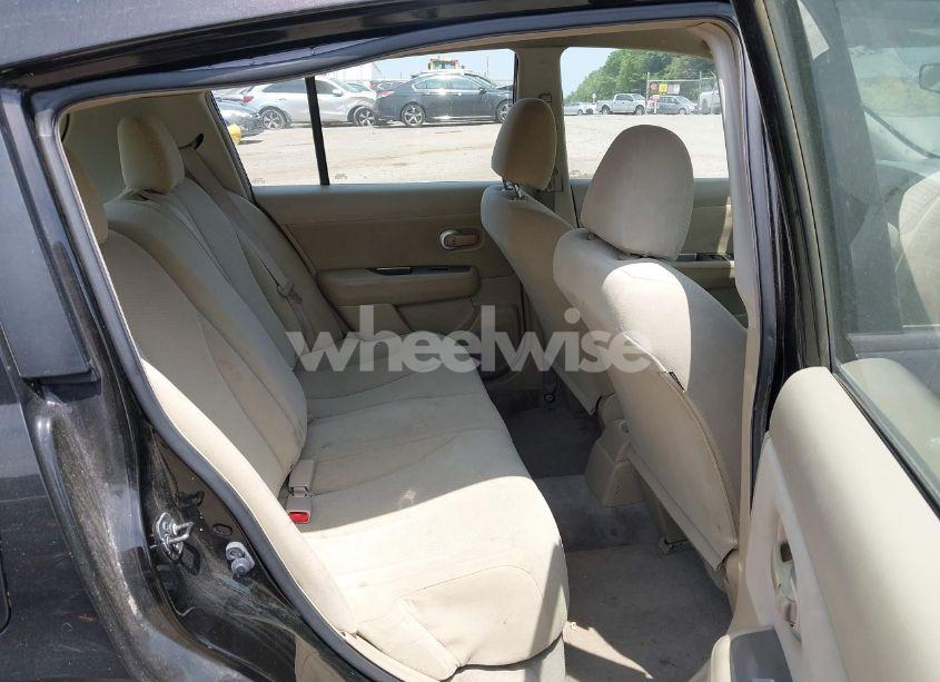 Photo 8 of 2011 Nissan Versa 1.8S (VIN 3N1BC1CP6BL513812)