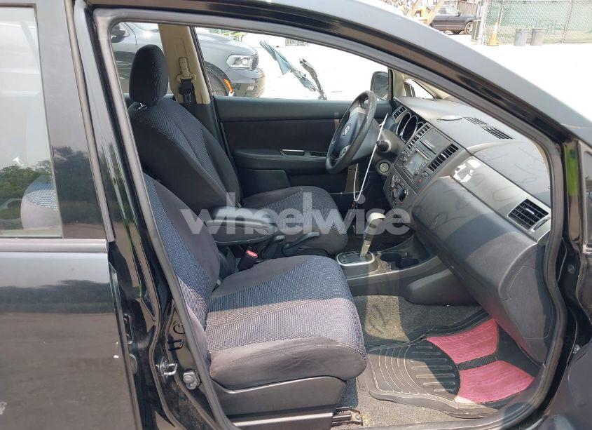 Photo 5 of 2011 Nissan Versa 1.8SL (VIN 3N1BC1CP6BL514619)