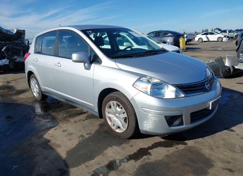 2010 Nissan Versa 1.8S (VIN 3N1BC1CP7AL373218) main photo