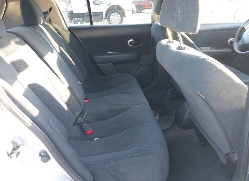 Photo 8 of 2011 Nissan Versa 1.8S (VIN 3N1BC1CP7BL368764)