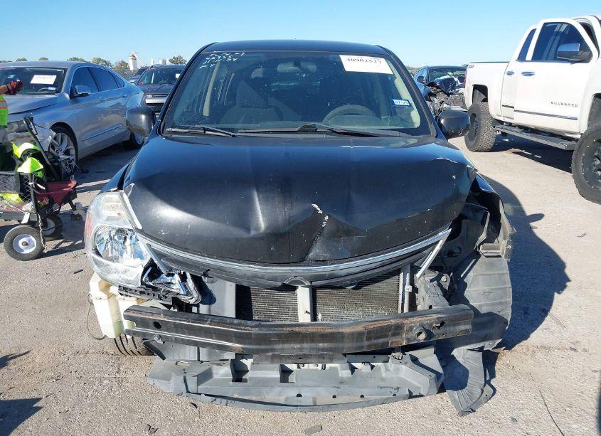 Photo 13 of 2011 Nissan Versa 1.8S (VIN 3N1BC1CP7BL371633)