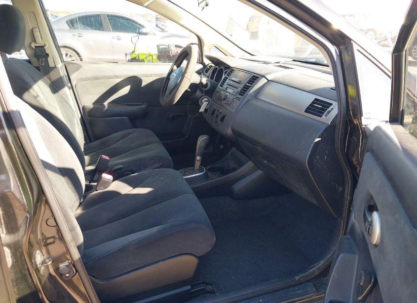 Photo 5 of 2011 Nissan Versa 1.8S (VIN 3N1BC1CP7BL371633)