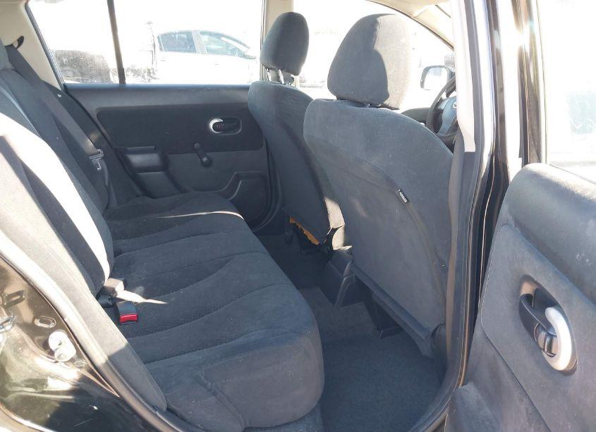 Photo 8 of 2011 Nissan Versa 1.8S (VIN 3N1BC1CP7BL371633)