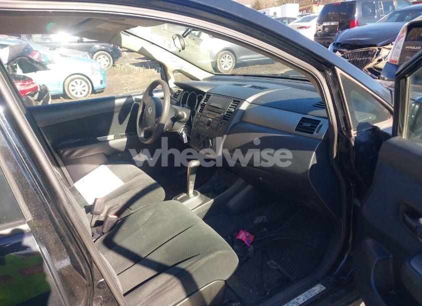 Photo 5 of 2011 Nissan Versa 1.8S (VIN 3N1BC1CP7BL407871)