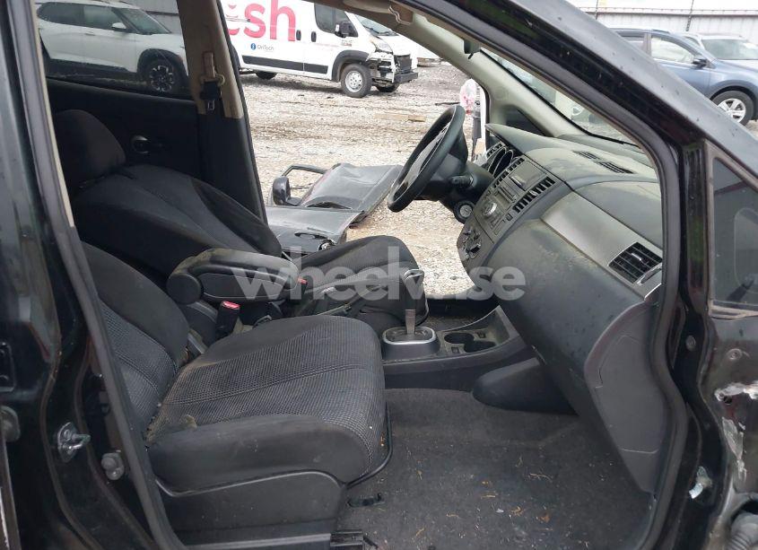 Photo 5 of 2011 Nissan Versa 1.8SL (VIN 3N1BC1CP7BL434598)