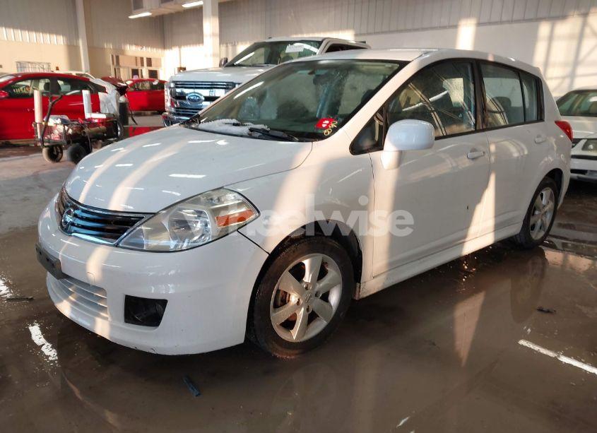 Photo 2 of 2010 Nissan Versa 1.8 SL (VIN 3N1BC1CP8AL370120)