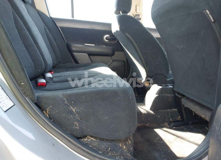 Photo 8 of 2010 Nissan Versa 1.8S (VIN 3N1BC1CP8AL430574)