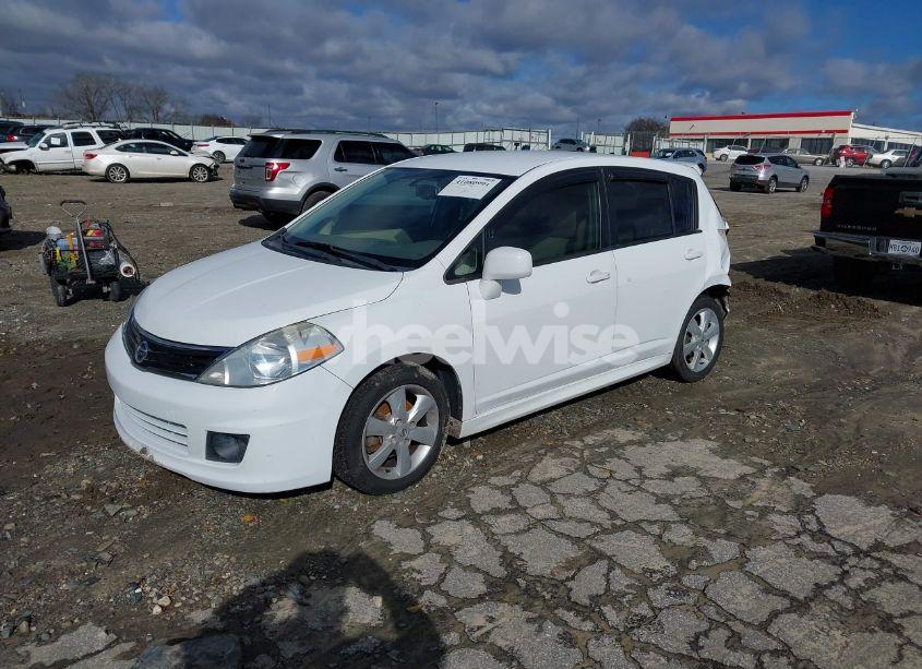 Photo 2 of 2011 Nissan Versa 1.8SL (VIN 3N1BC1CP8BL377408)