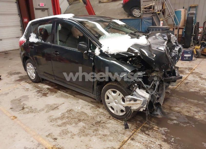 2011 Nissan Versa 1.8S (VIN 3N1BC1CP8BL380387) main photo